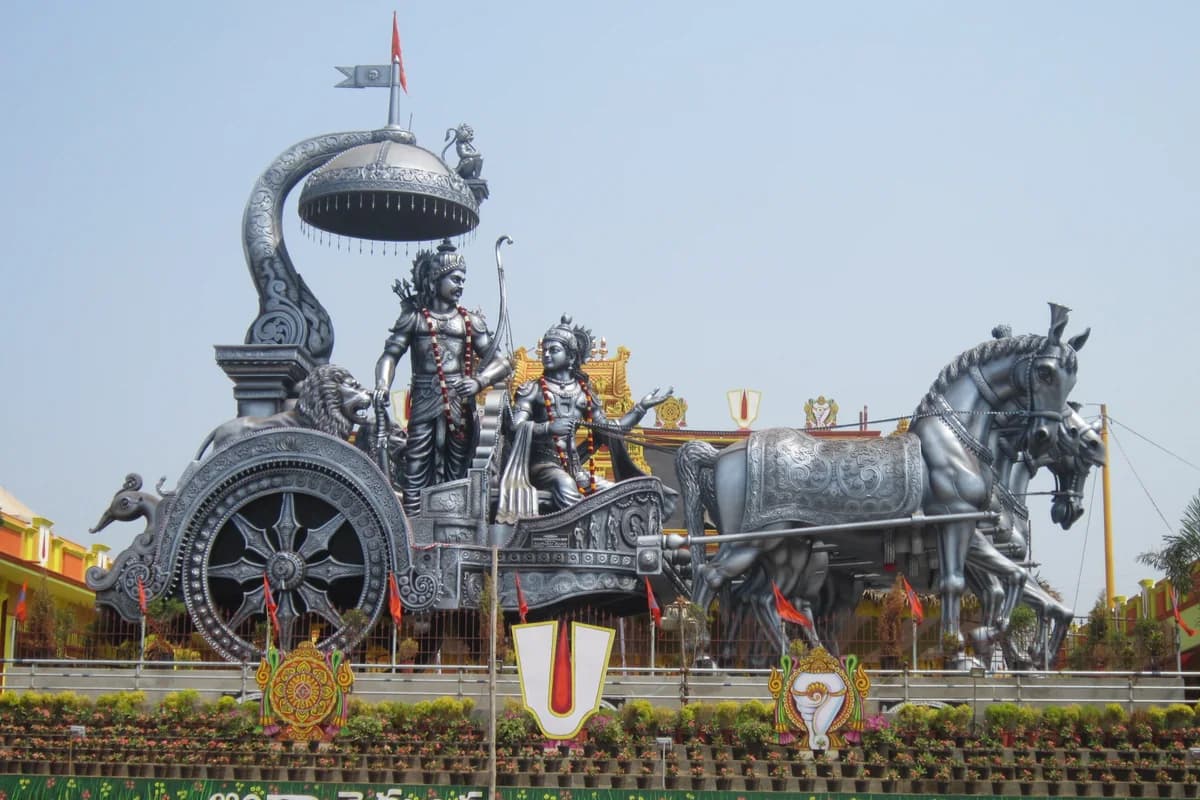 Sacred sculptural tableau of Lord Krishna imparting the Bhagavad Gita to Arjuna on the chariot